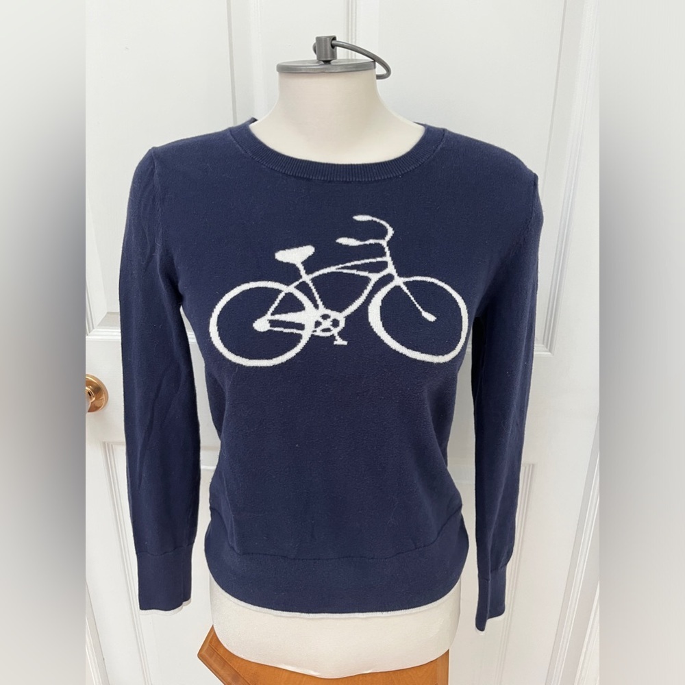 Gap bicycle sweater size XS